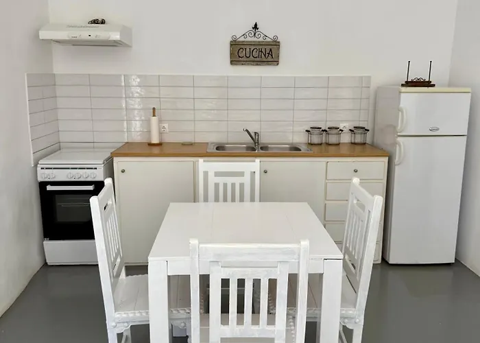 Eleni's Village Apartament Klouvas