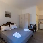Апартаменты Eleni's Village