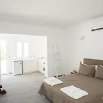 Eleni's Village Apartament *