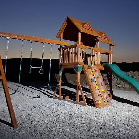 Eleni's Village Апартаменты *