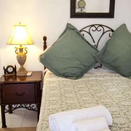 Апартаменты Eleni's Village Klouvas