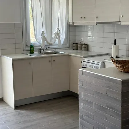 Eleni's Village Апартаменты Klouvas